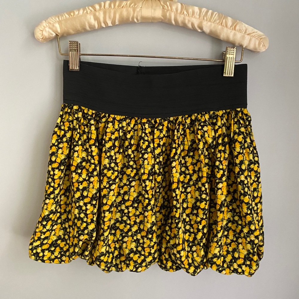 Frills Yellow Daisy Bubble Mini Skirt